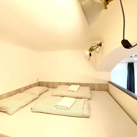 Paulay Duplex Апартаменты *